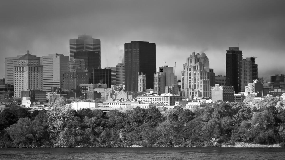 Montréal proche des nuages...